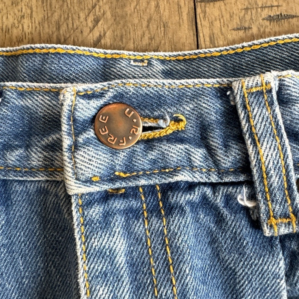 U.R Free Vintage  Blue Boyfriend Jeans - Picture 8 of 9